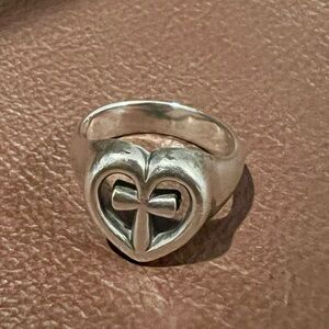 James Avery heart/cross ring size 6
